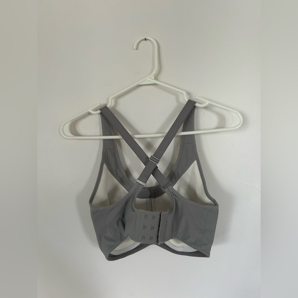 Athleta Women's Glory Sports Bra Light Gray Size 32DD - Picture 4 of 7